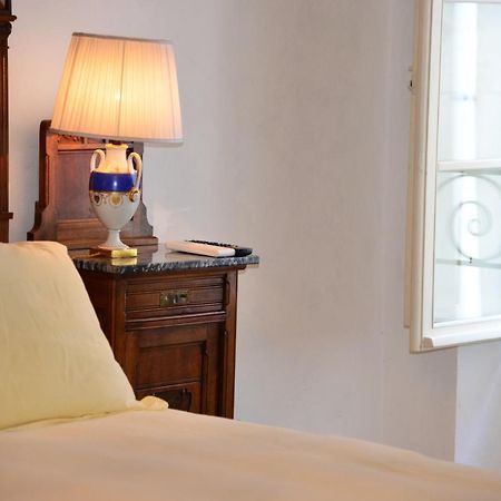 La Terrazza Di Vico Olivi B&B Ventimiglia Luaran gambar