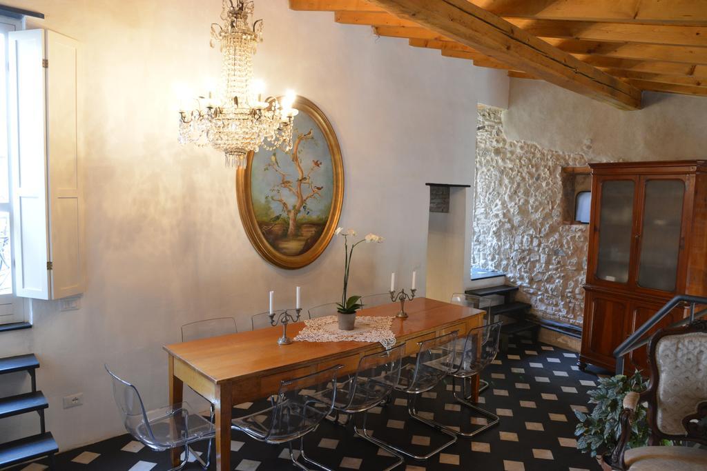 La Terrazza Di Vico Olivi B&B Ventimiglia Luaran gambar
